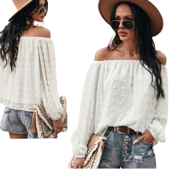 Tops - White Off the shoulder flowy swiss dot blouse✨️